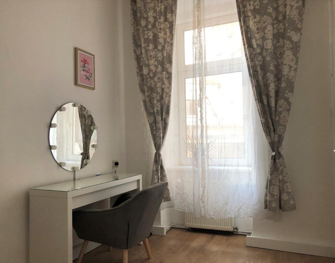 Central Apartment Near Subway Station 2 Відень Екстер'єр фото